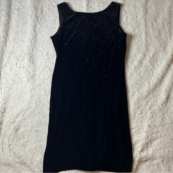 Vintage velvet formal dress - Picture 3 of 7